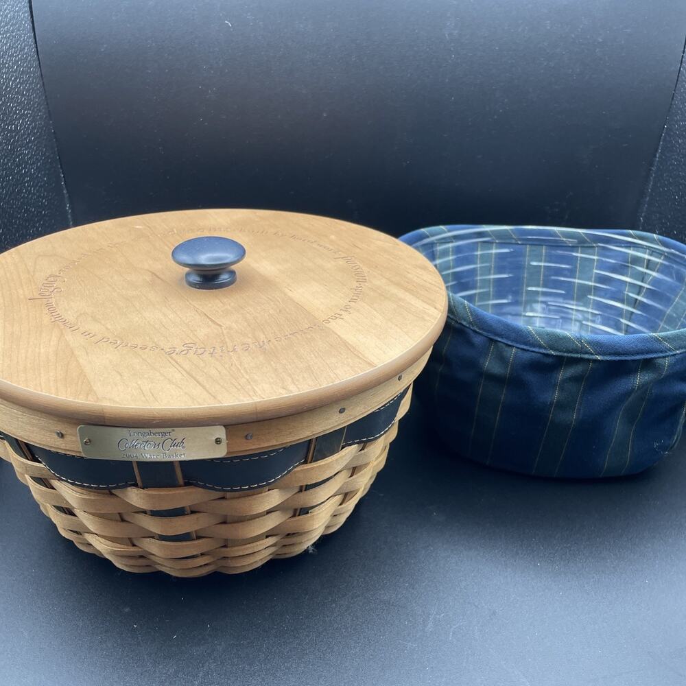 Longaberger 2004 Collector's Club Ware Includes: Basket Lid Liner & Protector